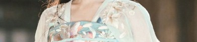 Maternity Ma-Face Skirt as a Toast-Wearing:A Blend of Tradition and Modern Elegance
