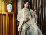 Zhou Xuns Journey into Traditional Chinese Hanfu Fashion