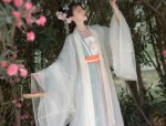 The Enchantment of Black Cheongsam with Xiangyunsha Silk
