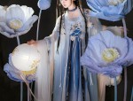 The Splendid Art of the Horseface Skirt with Flower Embroidery