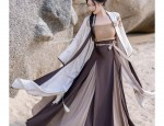 Elegant Embroidery in Traditional Horseface Skirt:A Journey into High-End Fashion Customization