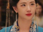 Rabbit-Inspired Fashion:The Blend of Hanfu with Rabbit-Themed Apparel