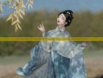 The Splendor of the Qianli Jiangshan Map-Inspired Horseface Skirt
