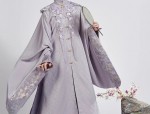 The Garden-Inspired Cheongsam:Embracing the Beauty of Nature in Traditional Chinese Fashion