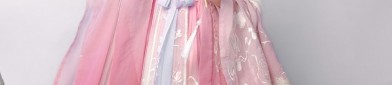 The Dominating Charm of Traditional Hanfu Fashion in a Primary School Students Slim Figure