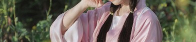 The Charm of Traditional Tang-Style Clothing for Young Girls