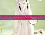 White Short-Sleeved Top and Skirt with Horseface Pattern:A Fashionable Fusion
