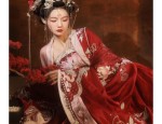 The Elegance of Horseface Skirt:A Guide to Wearing Traditional Outfit as a Modern Bridal Gown