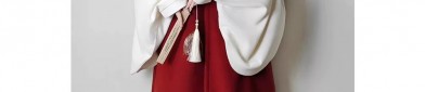 The Elegance of Cheongsam-Style Skirt with Splits:A Closer Look