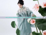 Plus Size Cheongsam for 300-Pound Women in Winter:A Fashion Guide