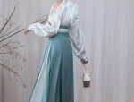 Elegant Heritage:The Story of Hongyun阁s Qipao Live Streaming in Suzhou