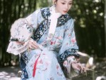 The Embellished Waistband of the Horseface Skirt:A Closer Look into Traditional Beauty