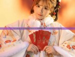 The Allure of Cheongsam Skirts in Summer:Women in Embracing Tradition