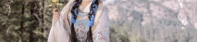 Evas Embrace of Traditional Chinese Clothing:The Evolution of Hanfu Fashion