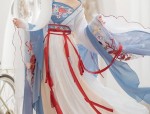 The Fabric of Embroidered Horseface Skirt with Jacquard Pattern