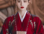 Youthful Fashion:The Rise of Modern Cheongsam with Shawl-Inspired Cape