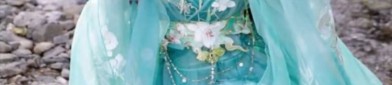 Winter Fashion for Petite Women in Traditional Hanfu Costumes