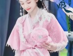 Winter Warmth in Traditional Hanfu:The Art of the Hanfu-Style Overcoat