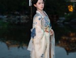 The 4-Year-Old Hanfu Girl:Embracing Traditional Beauty in Modern Times