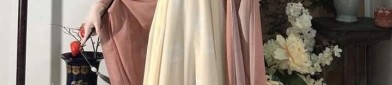 The Charm of a Ma Mian Skirt in Pink-White