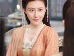 Initial Autumn Elegance:The Revival of Hanfu Fashion