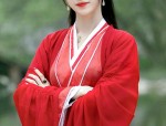 Ethereal Splendor:The Glass-like Hanfu,Spiral Beads,and the Golden Garuda