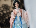 Reinventing the Hanfu Halter Dress:A Modern Evolution of Traditional Elegance