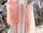 Embracing the Summer in Oversized Hanfu Fashion:A Guide to Styling Large Size Hanfu for Summer