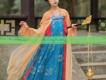 Design of a Horseface Skirt:A Blend of Tradition and Modernity