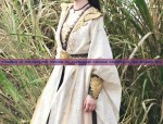 Treading in Harmony:The Revival of Traditional Chinese Clothing in the Modern Era