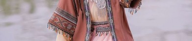 Blooming Elegance:The Revival of Hanfu Culture in the Warmth of YunTang