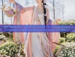 Elegant and Confident:The Journey of a Plus-Size Woman in Traditional Hanfu Fashion