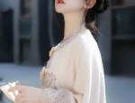 Reinventing the Cheongsam:A Two-Piece Ensemble