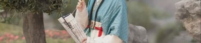 The Splendor of Heavy-Work Embroidery in Traditional Hanfu Four-Piece Set