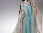 Reinventing the Purple Hanfu:A Journey of Cultural Evolution and Fashion Innovation