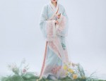 Charming Cloud Silk:A Womans Cheongsam with Delicate Cloud-Inspired Pattern and Qipao Collar