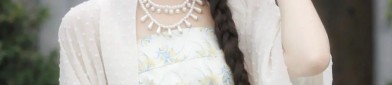 Traditional Tang-Style Womens Autumn Fashion in Chinese Vogue
