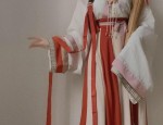 The Ethereal Performance of Guzheng with the Traditional Horseface Skirt