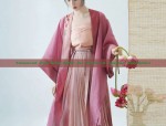 Summer Girls Hanfu Two-Piece Set:A Glance into Traditional Elegance
