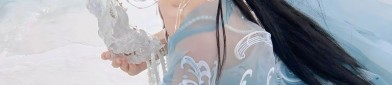 Reinventing Traditional Chinese Clothing:The Evolution of Qipao and Hanfu Fashion