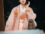 The Enchanting Beauty of Chinese Traditional Dress:Hanfu for Women