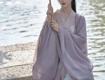 Exploring the Rise of Commuter-Friendly Light Hanfu Coats with Chinese Elements