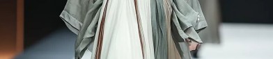 Hanfu Fashion:Exploring the Allure of Bai Zhens Traditional Chinese Attire
