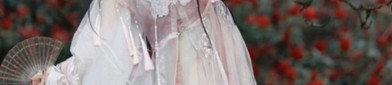 Ancient Hair Styling with Hair Combs and Traditional Hanfu Headwear for Students