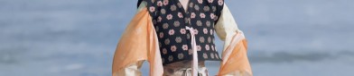 Plus Size Square-neck Cheongsam:Embracing the Beauty of a Traditional Chinese Dress
