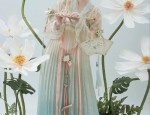 The Charm of Miniature Beauty in a Horseface Skirt:A Tale of the Petite Horseface Qun