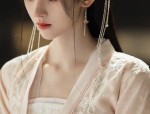 Reinventing the Cheongsam:The Modern Long-Style Qipao for Female Students