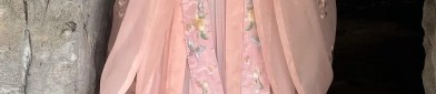 Young and Chic:Chinese-Style Spring Womens Tangzhuang Fashion