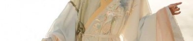 The Elegance of a Horseface Skirt and Satin Blouse:A Closer Look at Traditional Chinese Fashion