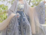 The Splendor of Hanfu at烟雨楼:A Cultural Journey Through Time